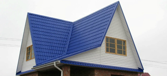 Металлочерепица Roofline, цвет синий Внешний вид меналлочерепицы Roofline, цвет сигнально синий, RAL 5005